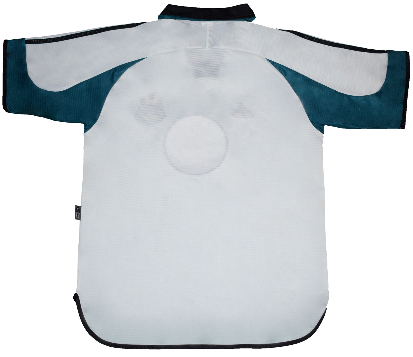 Newcastle 1999/00 Away kit Medium