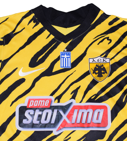AEK 2022/23 Home kit with Official Gacinovic Print Medium