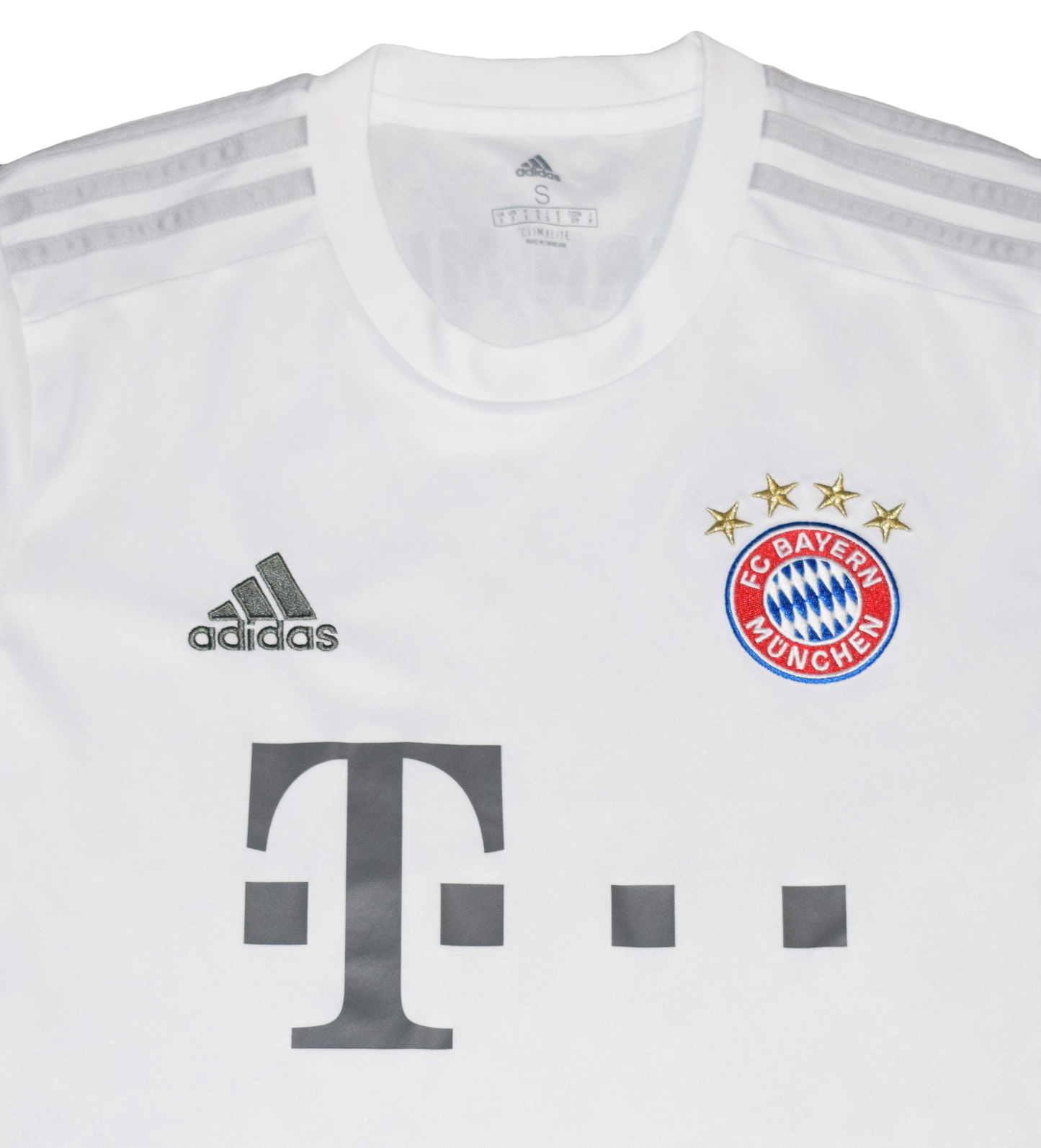 Bayern München 2019/20 Away kit Small