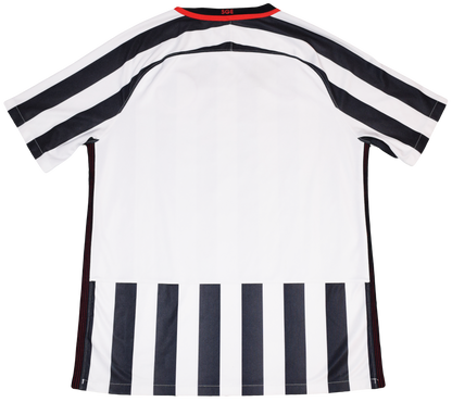 Eintracht Frankfurt 2016/17 Home kit Large