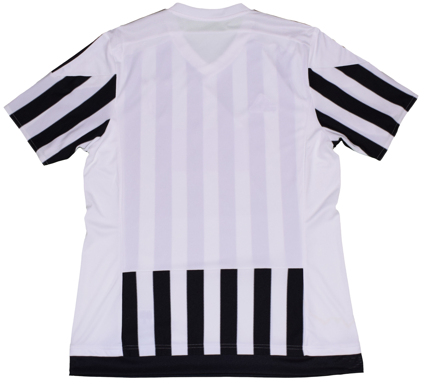 Juventus 2015/16 Home kit Large