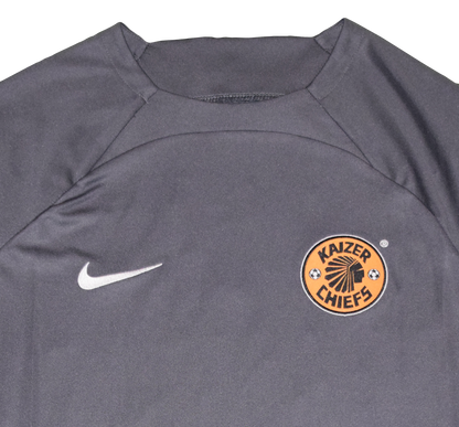 Kaizer Chiefs 2021/22 Pre Match kit Small